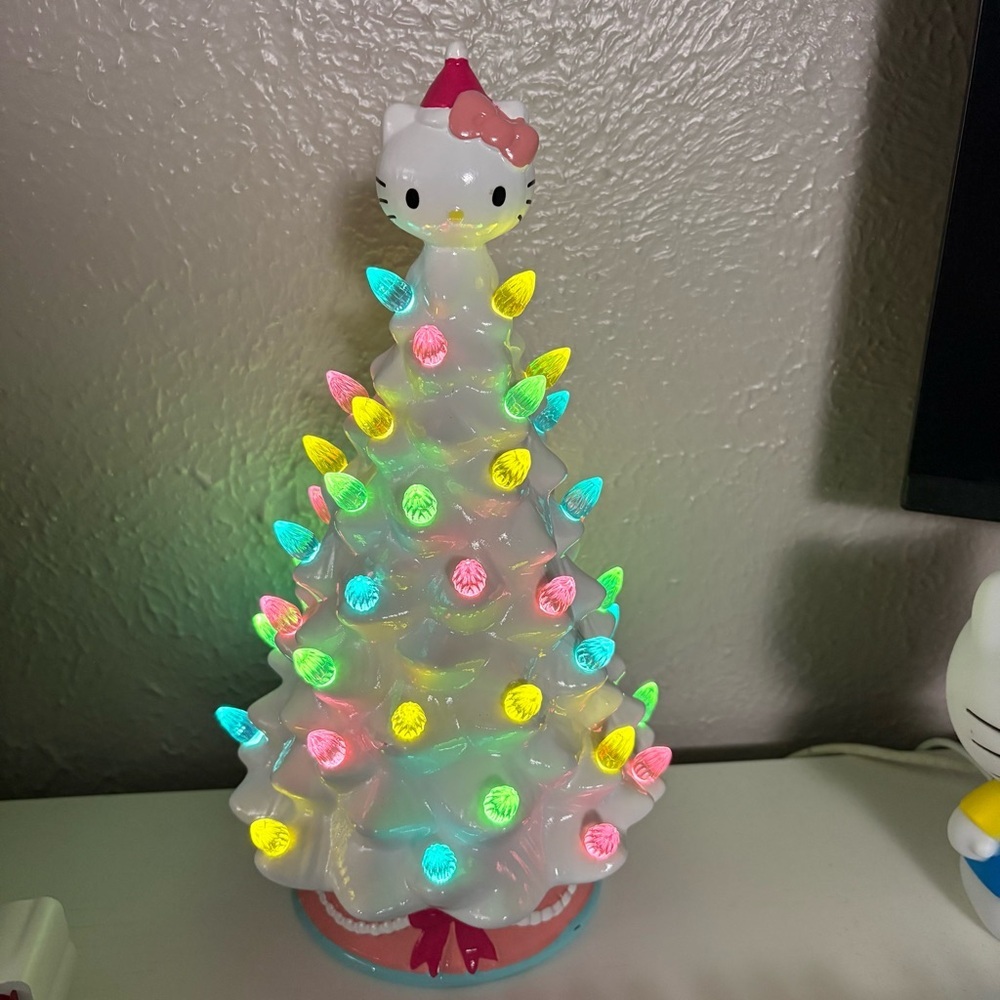 Hello Kitty White Christmas Tree NIB with lights